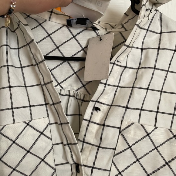 Small blouse - Picture 3 of 3